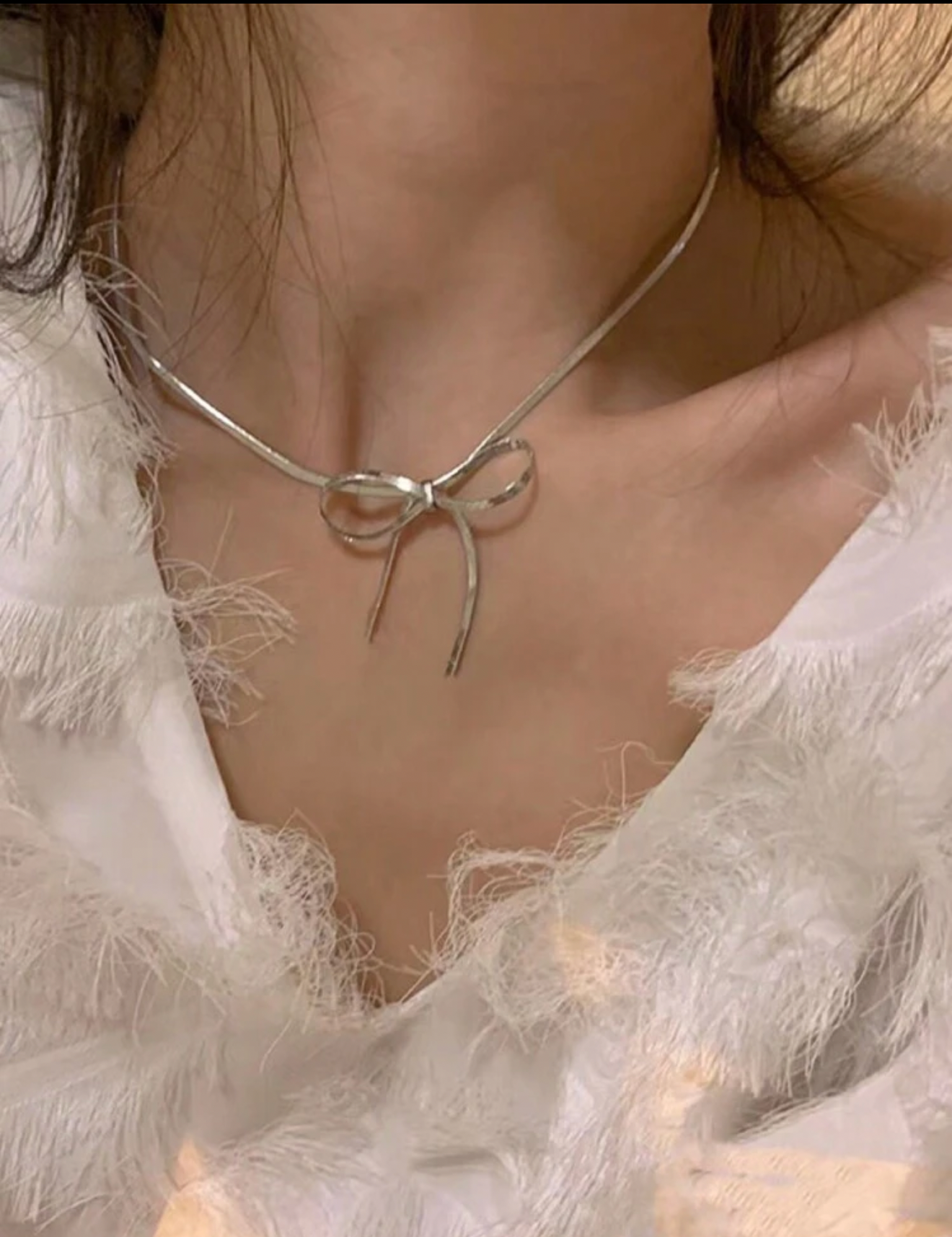 COLLAR BOW