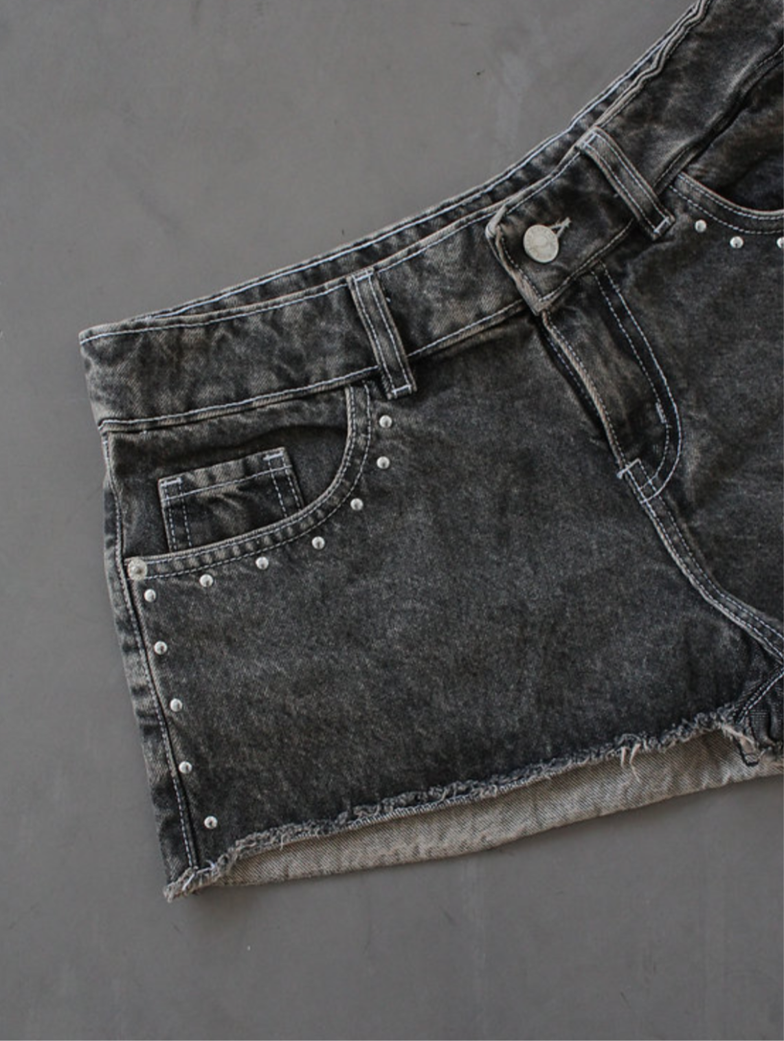 SHORT SIDE
