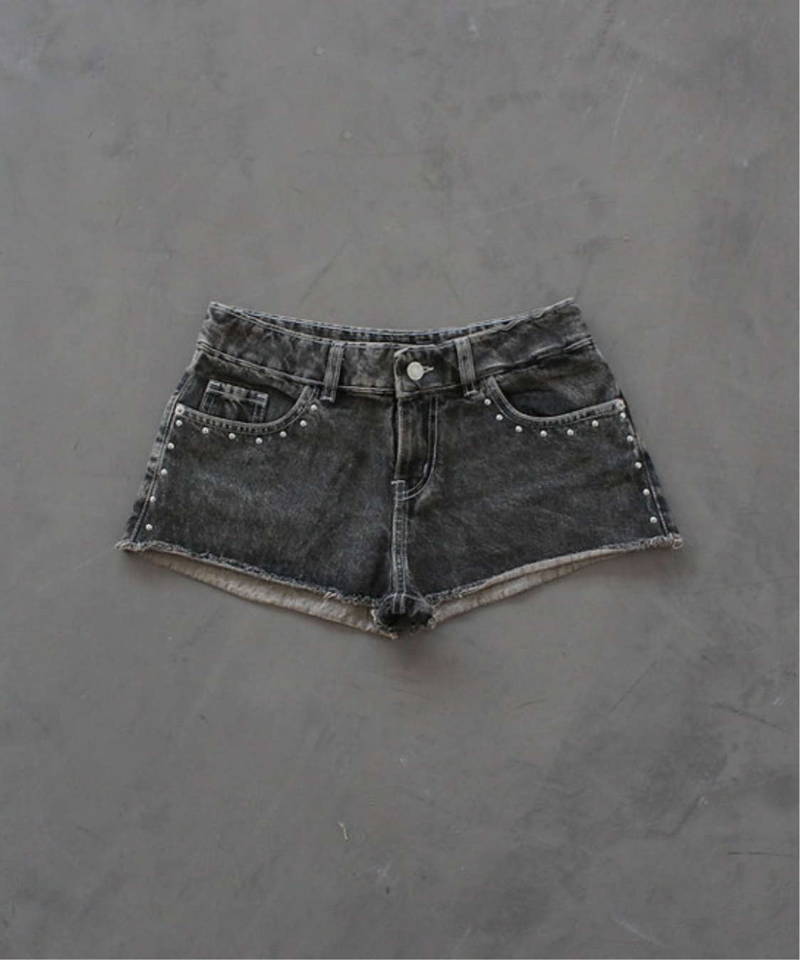 SHORT SIDE