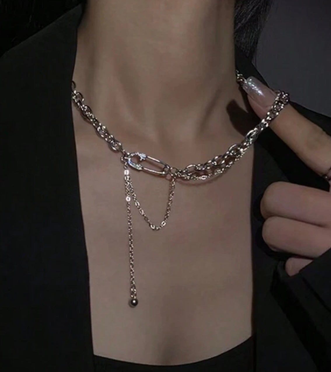COLLAR PIN