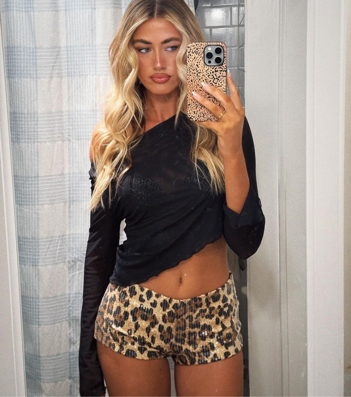 SHORT GLITZ