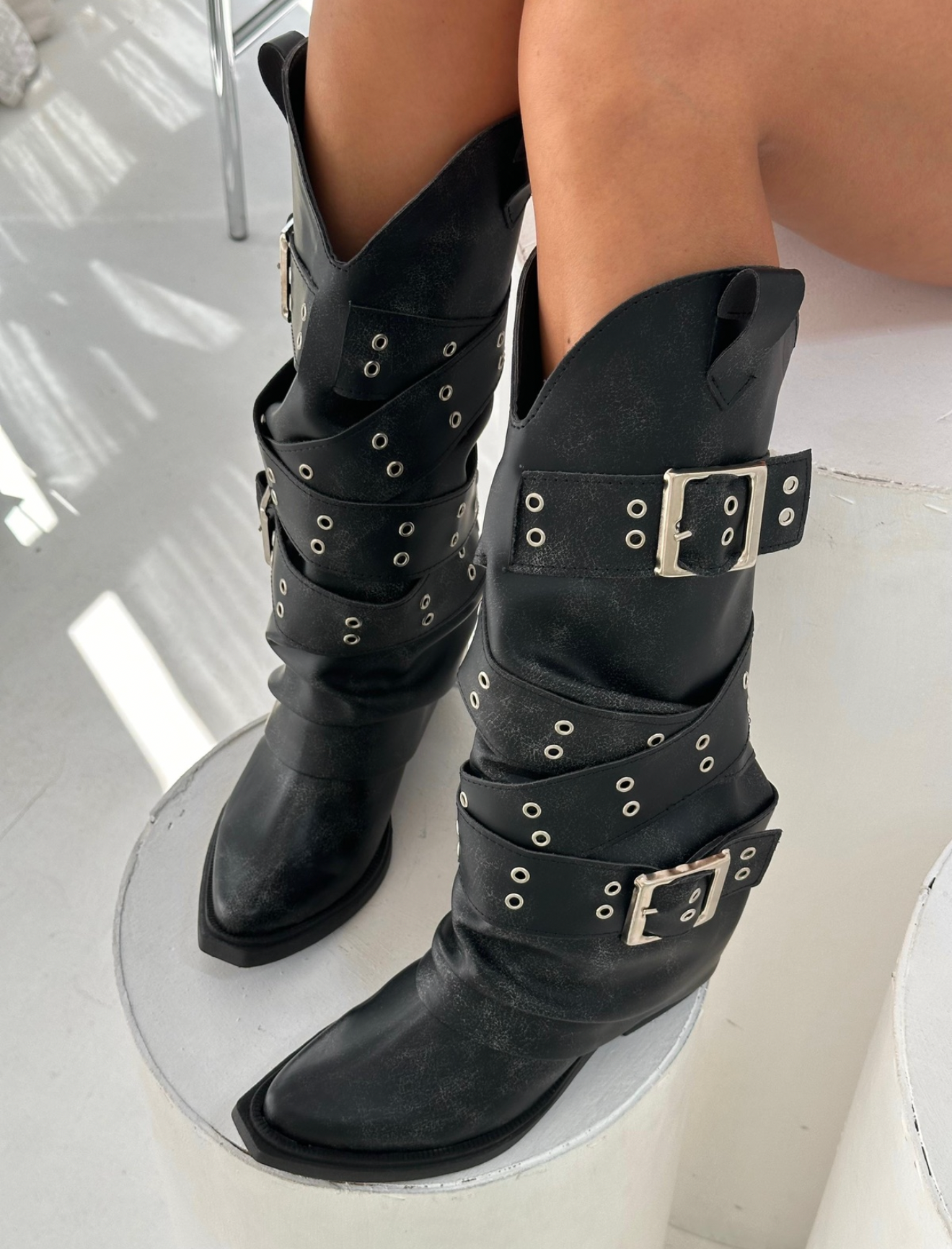 BOOTS BAYSIDE