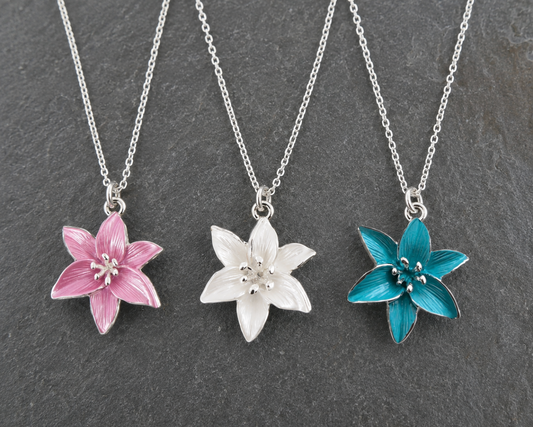 COLLAR DAISY PLATA