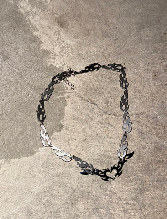 COLLAR HEARTLESS