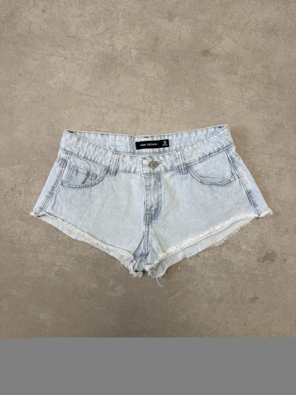 SHORT KHLOE (tiro bajo)