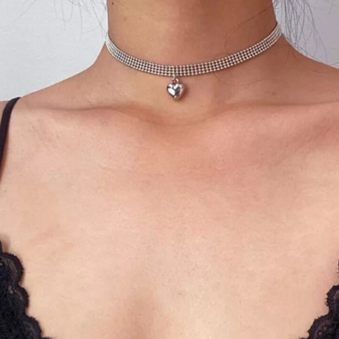CHOKER CUTE