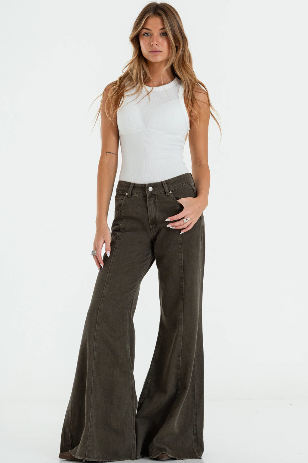 JEAN FLARE OLIVE