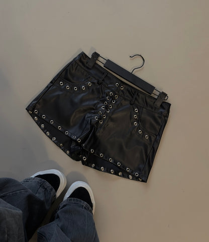 SHORT CIRCUS
